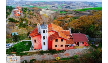 HAKİM TEPEDE TRİBLEX LUX VİLLA